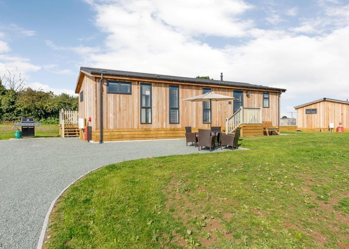 Winston Farm Lodges Horsley  Exterior foto