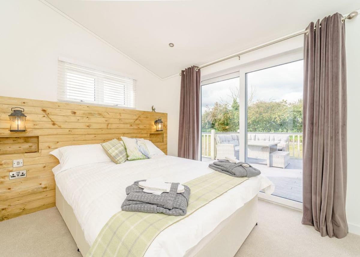 Winston Farm Lodges Horsley  Exterior foto